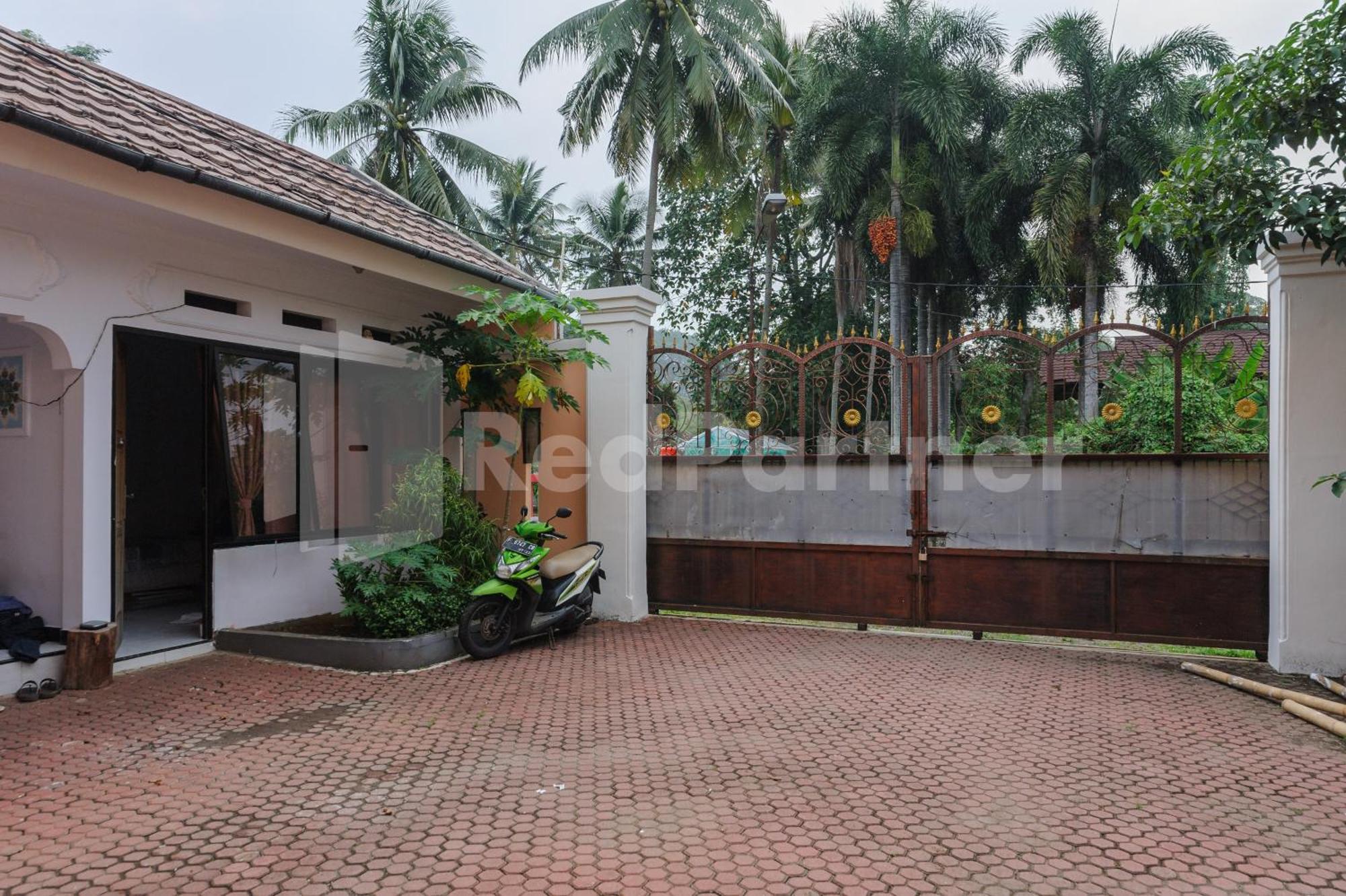 Pondok Cimanggu Syariah RedPartner Bogor Bagian luar foto